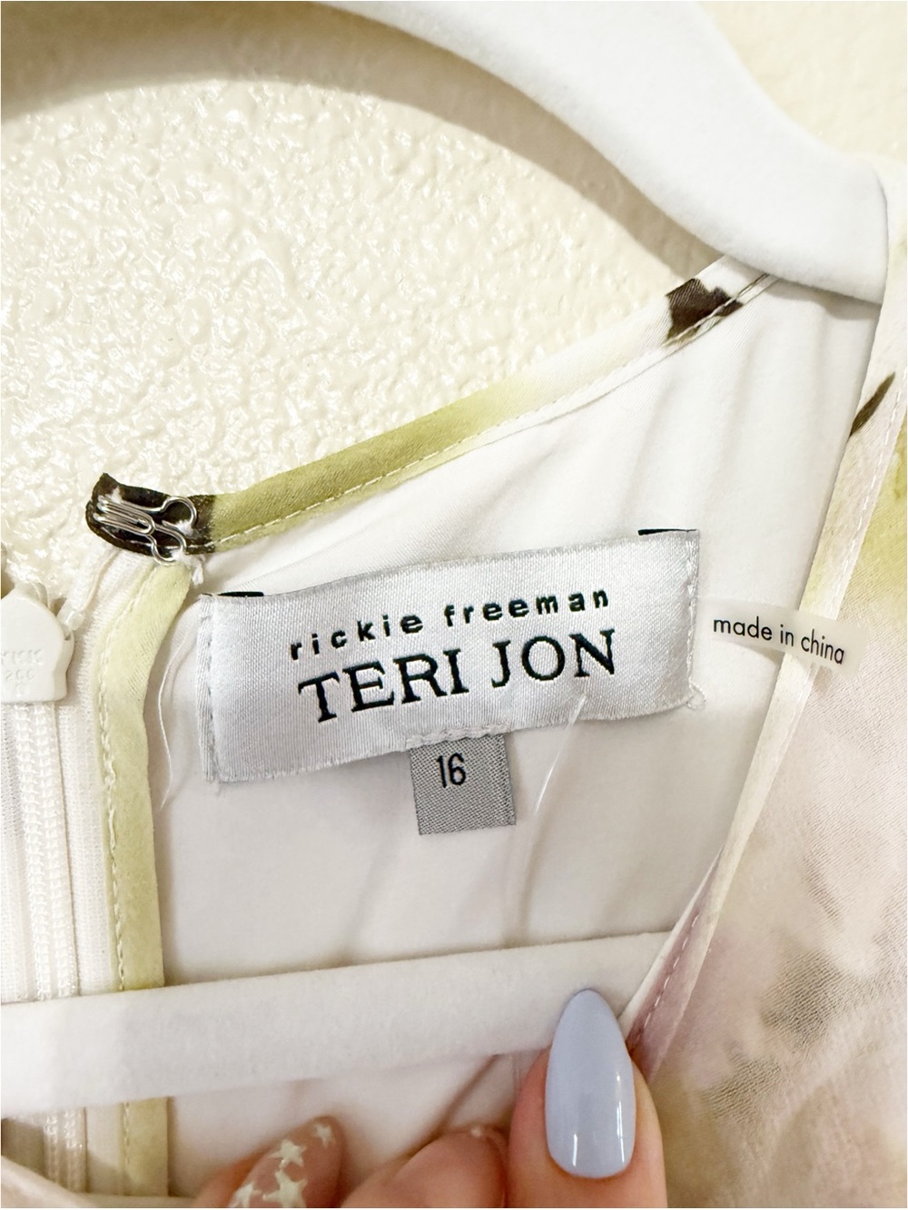 Teri Jon by Rickie Freeman Floral Chiffon Ruffle Capelet Gown Cream Green Pink - Picture 8 of 14